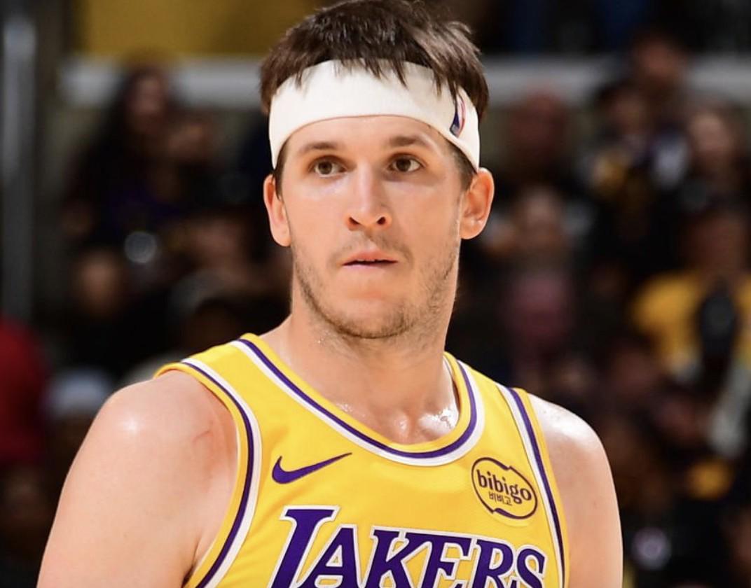 九游中国站-里夫斯谈故意罚球不中：之前我犯了错误，当时只想着拼一把